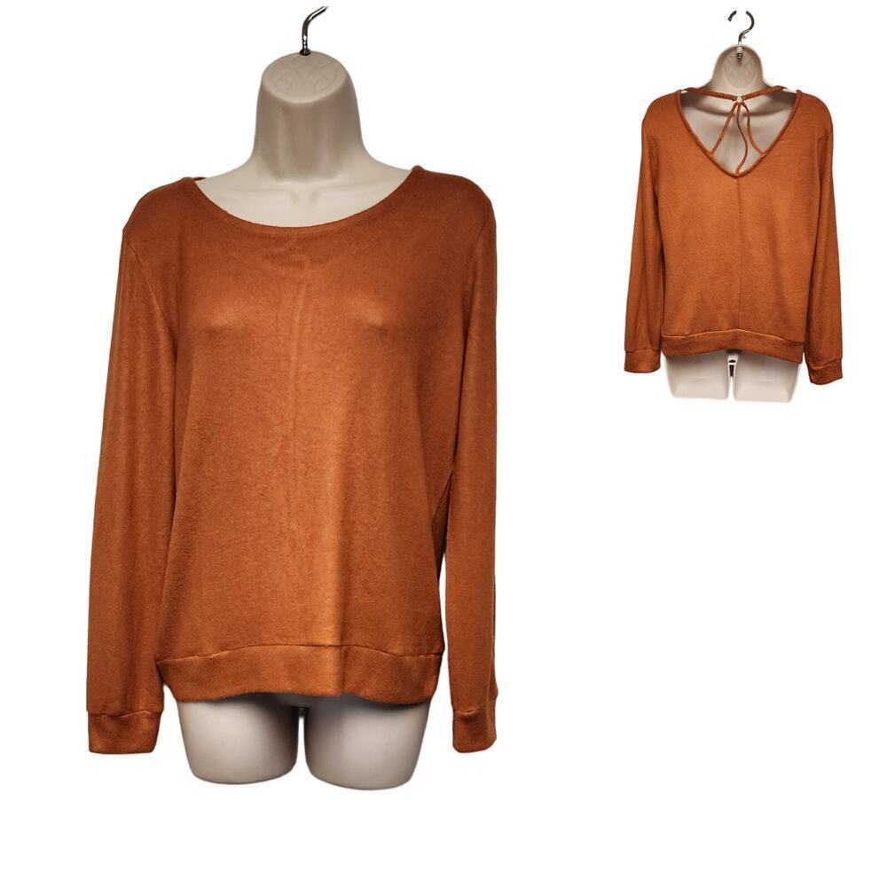 Iris  Round-Neck Long Sleeve Cut Out Back Sweater Blouse Medium Color Orange